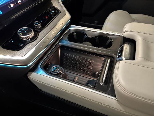 Certified 2025 Ford Expedition Platinum AWD/4WD image 33