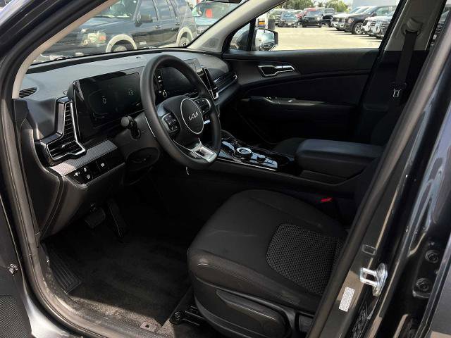 Used 2023 Kia Sportage LX image 10