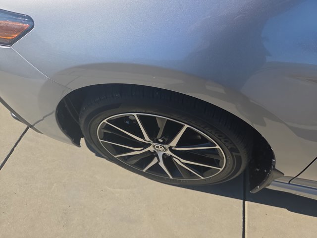 Used 2023 Toyota Camry SE w/ Convenience Package FWD image 9