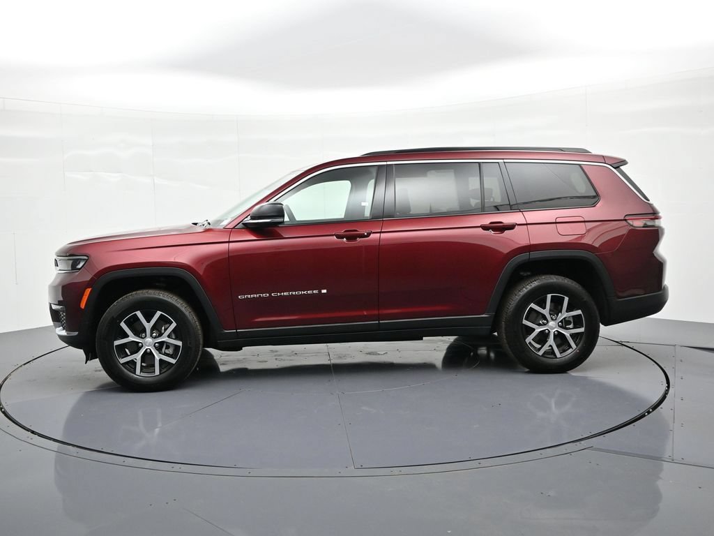 Used 2025 Jeep Grand Cherokee L Limited AWD/4WD image 9