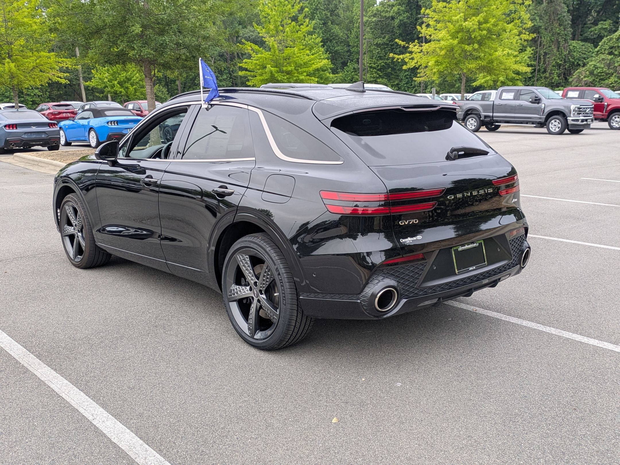 Used 2023 Genesis GV70 2.5T w/ Sport Prestige Package AWD/4WD image 6