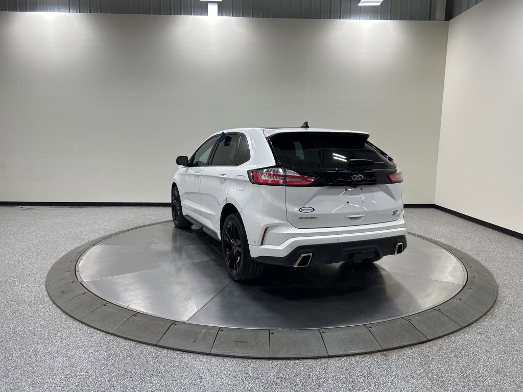 Certified 2020 Ford Edge ST w/ Equipment Group 401A AWD/4WD image 9