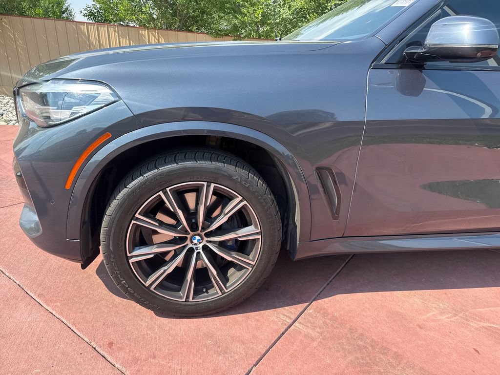 Used 2021 BMW X5 xDrive40i w/ M Sport Package AWD/4WD image 33