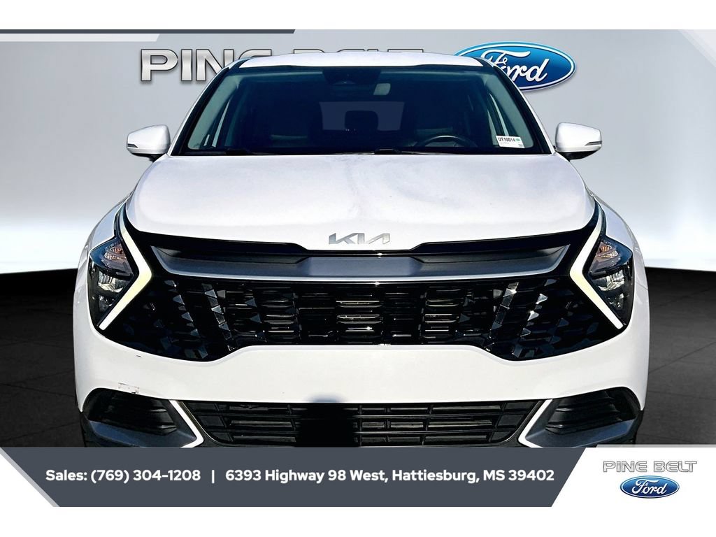 Used 2023 Kia Sportage EX FWD image 3