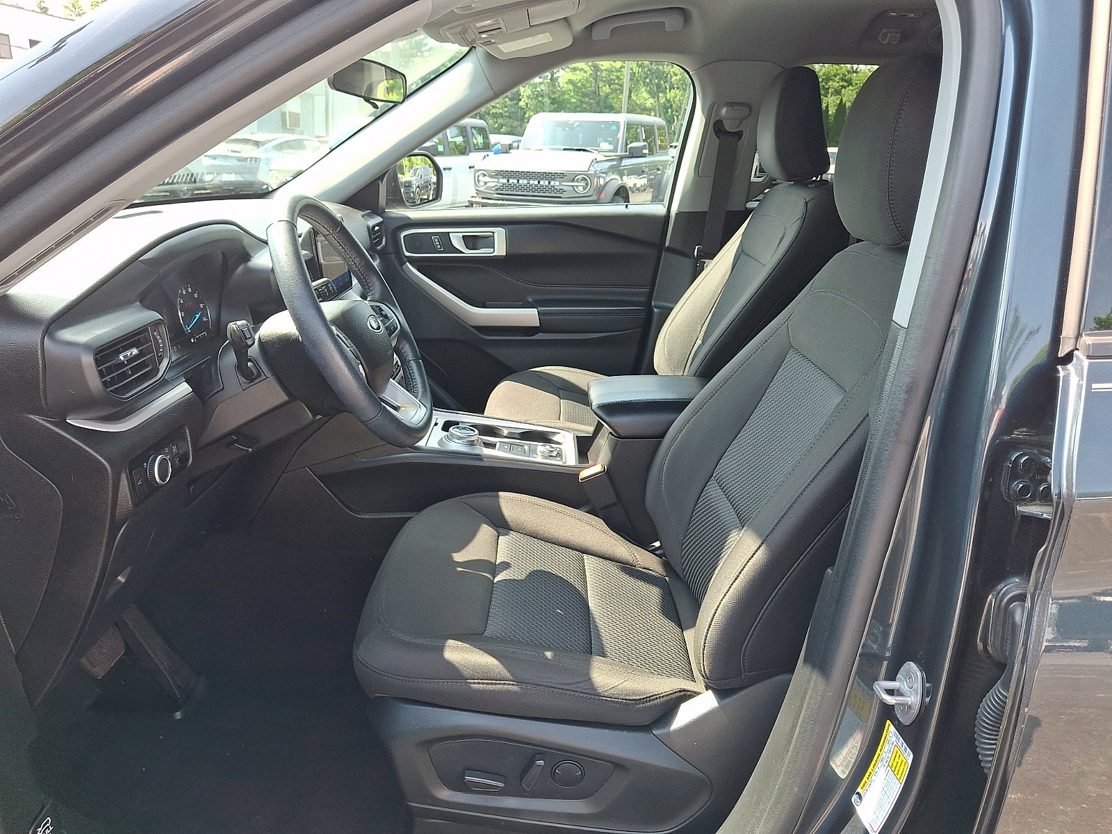 Certified 2023 Ford Explorer XLT AWD/4WD image 14