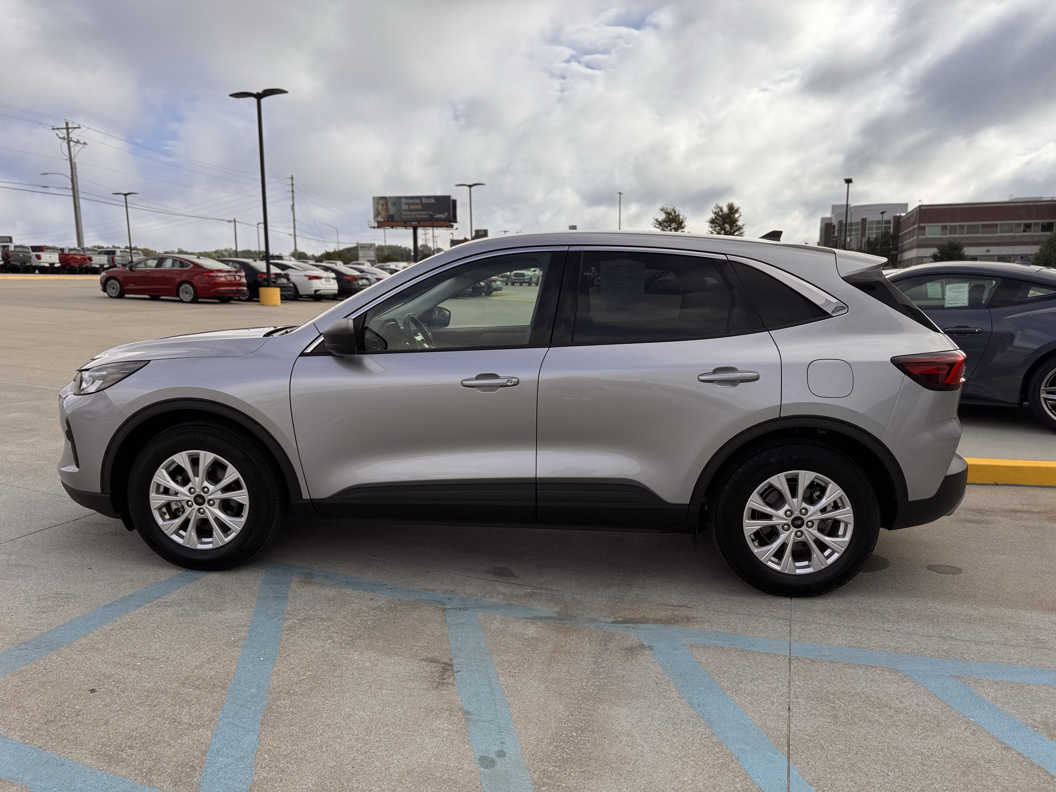 Certified 2024 Ford Escape Active w/ Cold Weather Package image 5