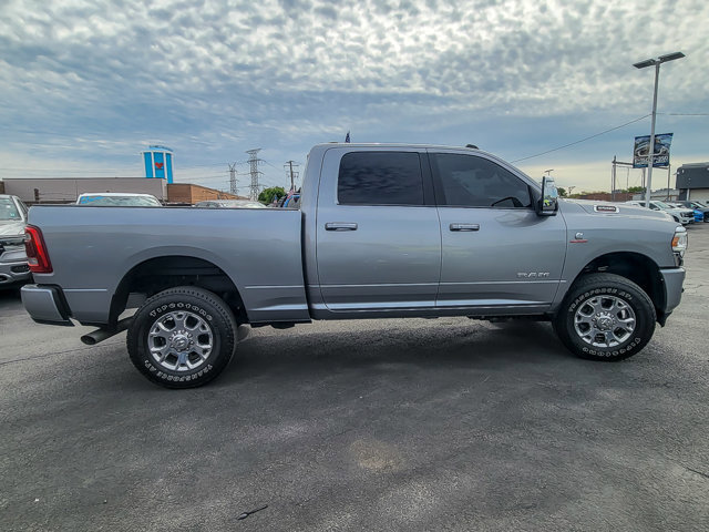 Used 2024 RAM 2500 Laramie AWD/4WD image 9