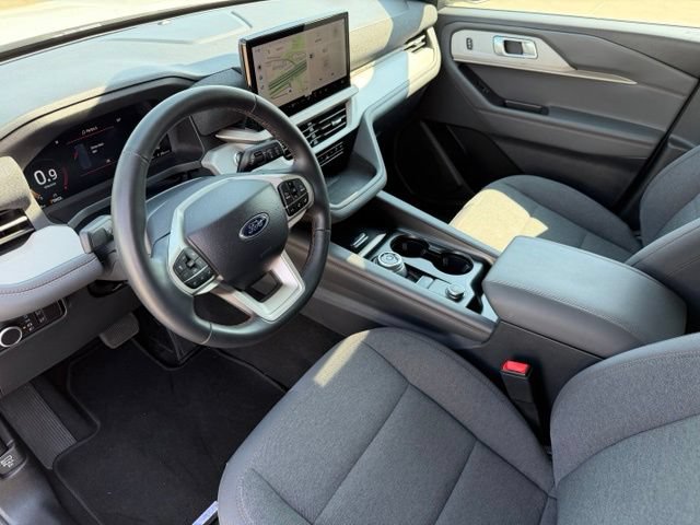 Certified 2025 Ford Explorer Active RWD image 13