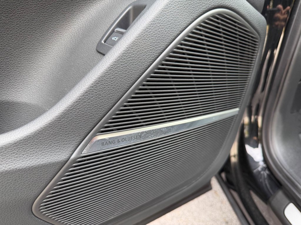 Used 2025 Audi Q7 3.0T Premium Plus image 14