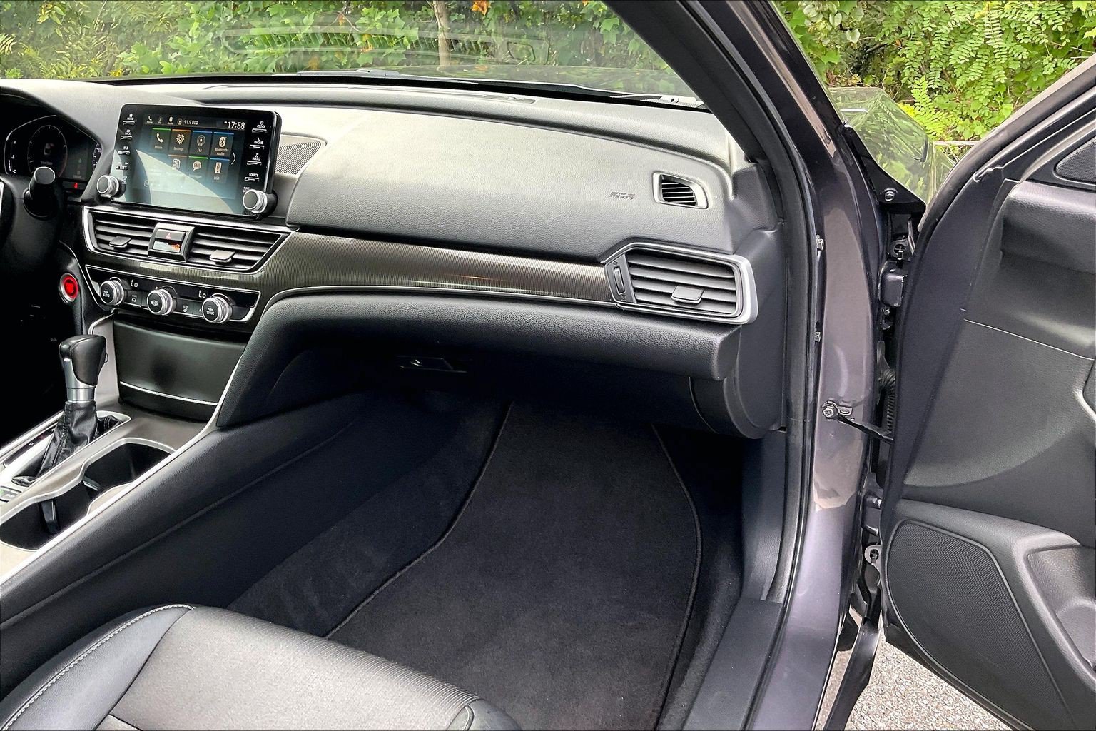 Used 2019 Honda Accord Sport image 16