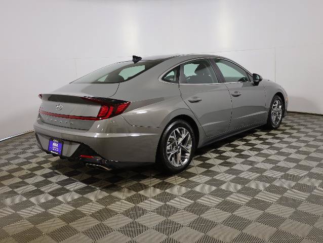 Used 2022 Hyundai Sonata SEL w/ Convenience Package FWD image 5