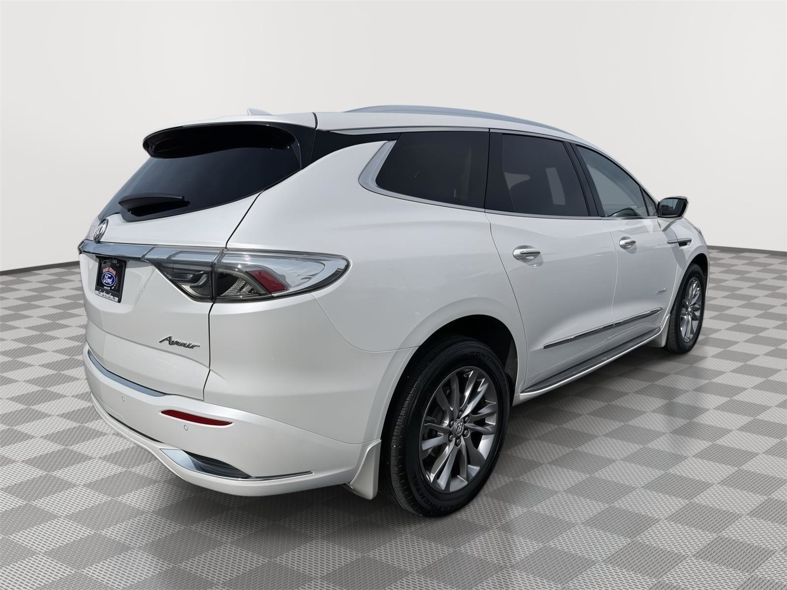 Used 2023 Buick Enclave Avenir w/ Trailering Package, 5000 lbs. image 5