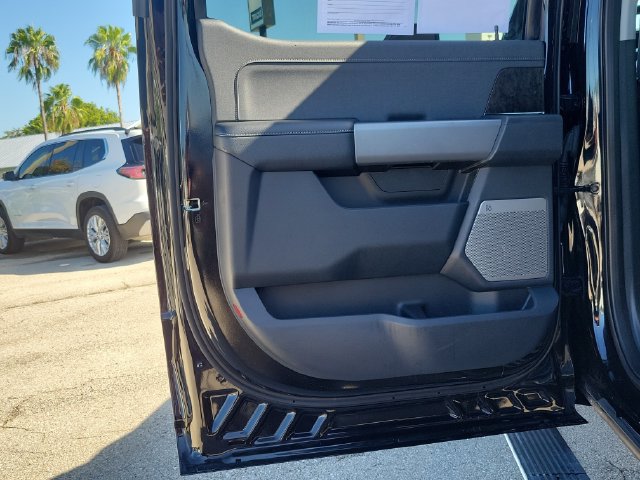 Certified 2024 Ford F250 Lariat w/ Lariat Ultimate Package AWD/4WD image 15