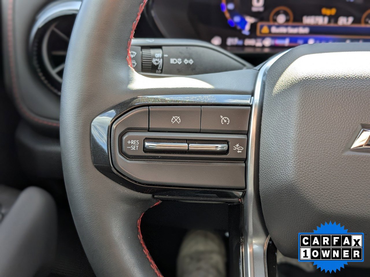 Used 2024 Chevrolet Colorado Z71 w/ Z71 Convenience Package 2 image 27