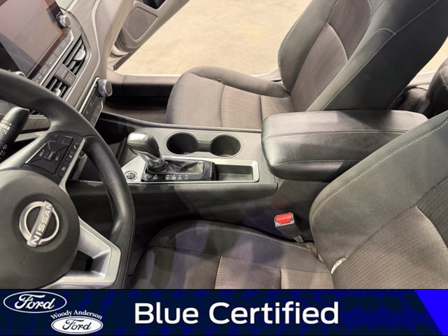 Used 2025 Nissan Altima 2.5 SV FWD image 17