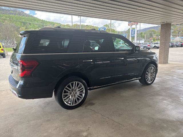 Certified 2023 Ford Expedition Platinum image 5