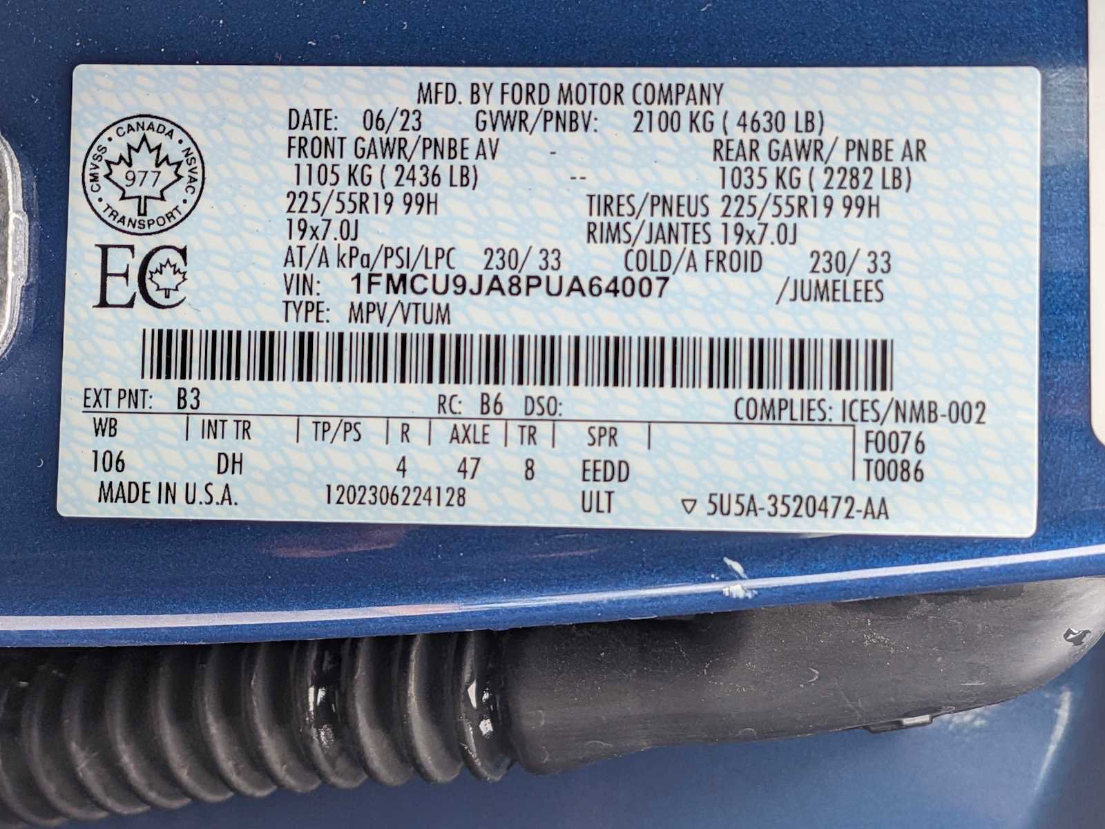 Certified 2023 Ford Escape Platinum w/ Premium Technology Package AWD/4WD image 35