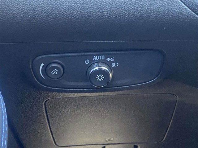 Used 2025 Buick Encore GX Sport Touring w/ Advanced Technology Package image 19