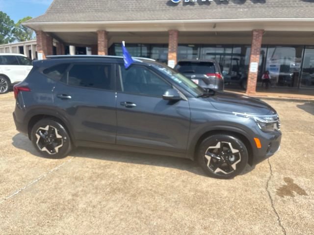 Used 2025 Kia Seltos S FWD image 7