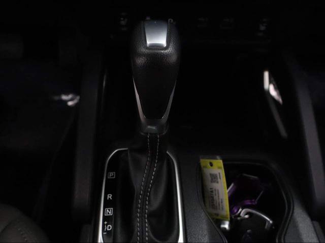 Used 2022 Nissan Frontier SV image 32