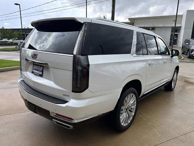 Used 2025 Cadillac Escalade ESV Premium Luxury RWD image 8