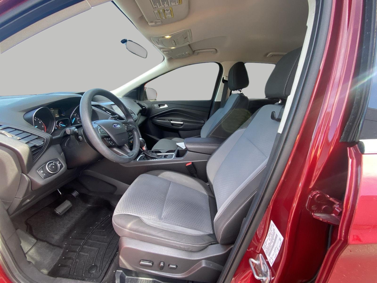 Certified 2017 Ford Escape SE FWD image 11