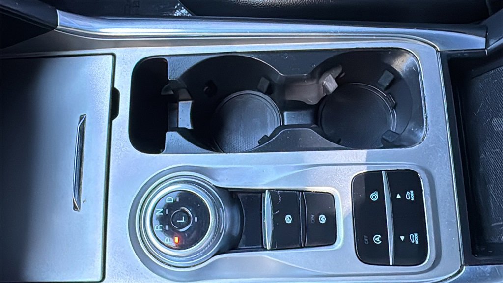 Certified 2021 Ford Explorer XLT w/ Equipment Group 202A image 15