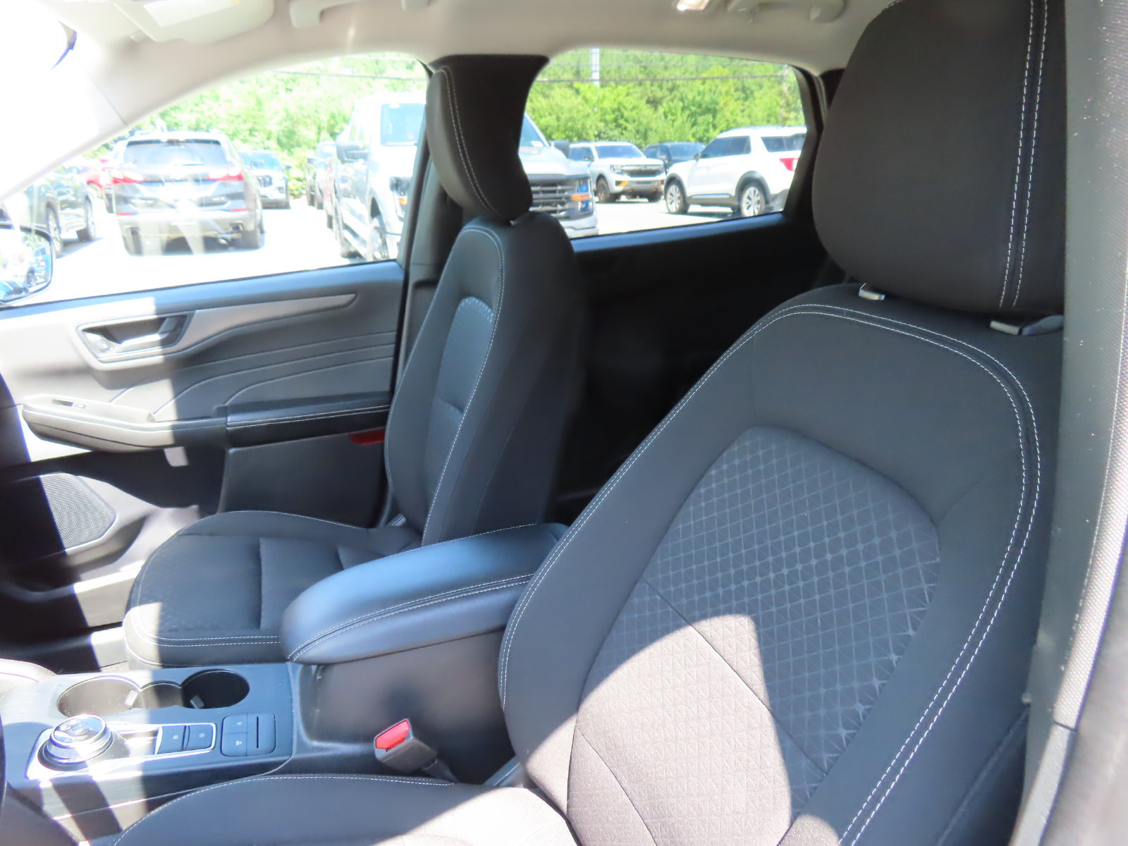 Certified 2024 Ford Escape Active AWD/4WD image 24