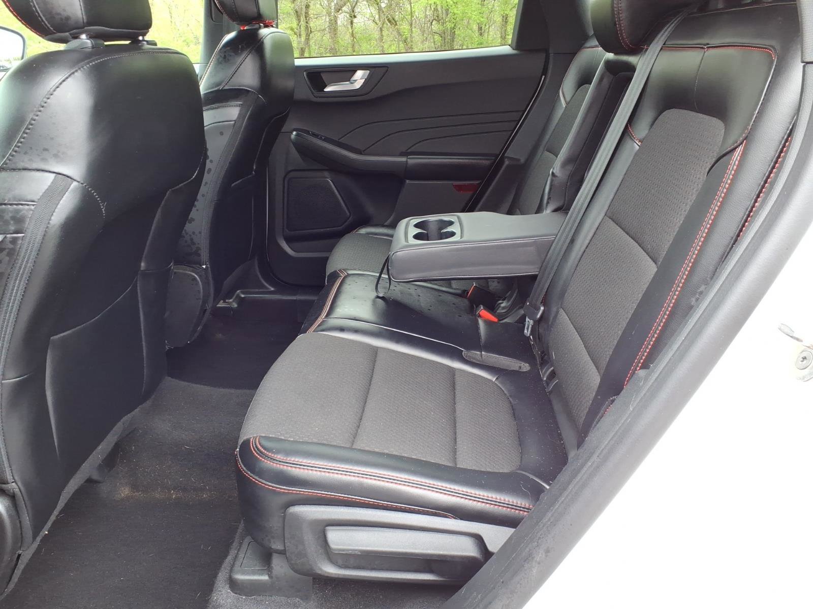 Certified 2023 Ford Escape ST-Line AWD/4WD image 6
