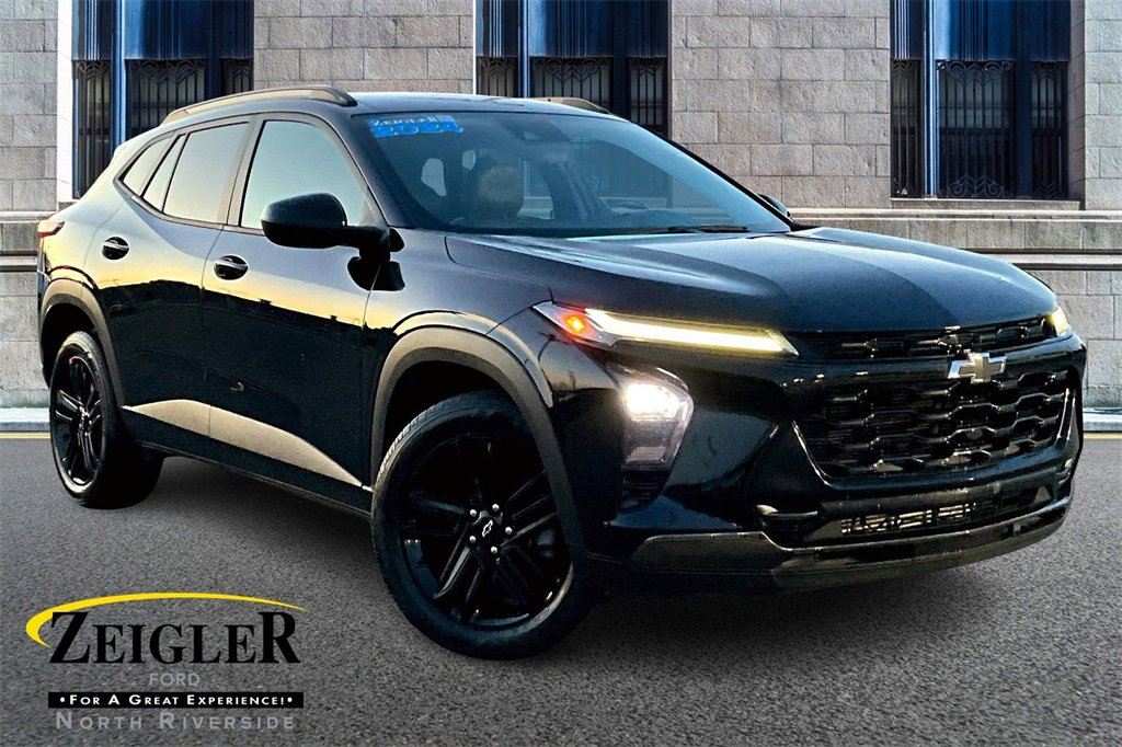 Used 2024 Chevrolet Trax ACTIV w/ Driver Confidence Package image 1