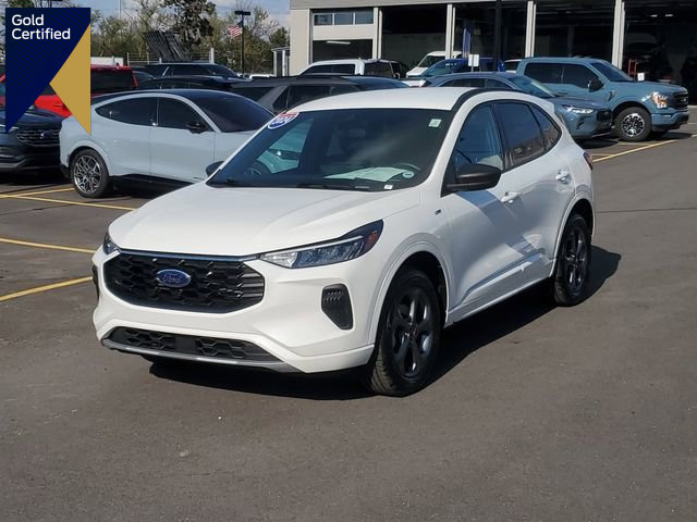Certified 2024 Ford Escape ST-Line w/ Tech Pack #1 AWD/4WD image 1