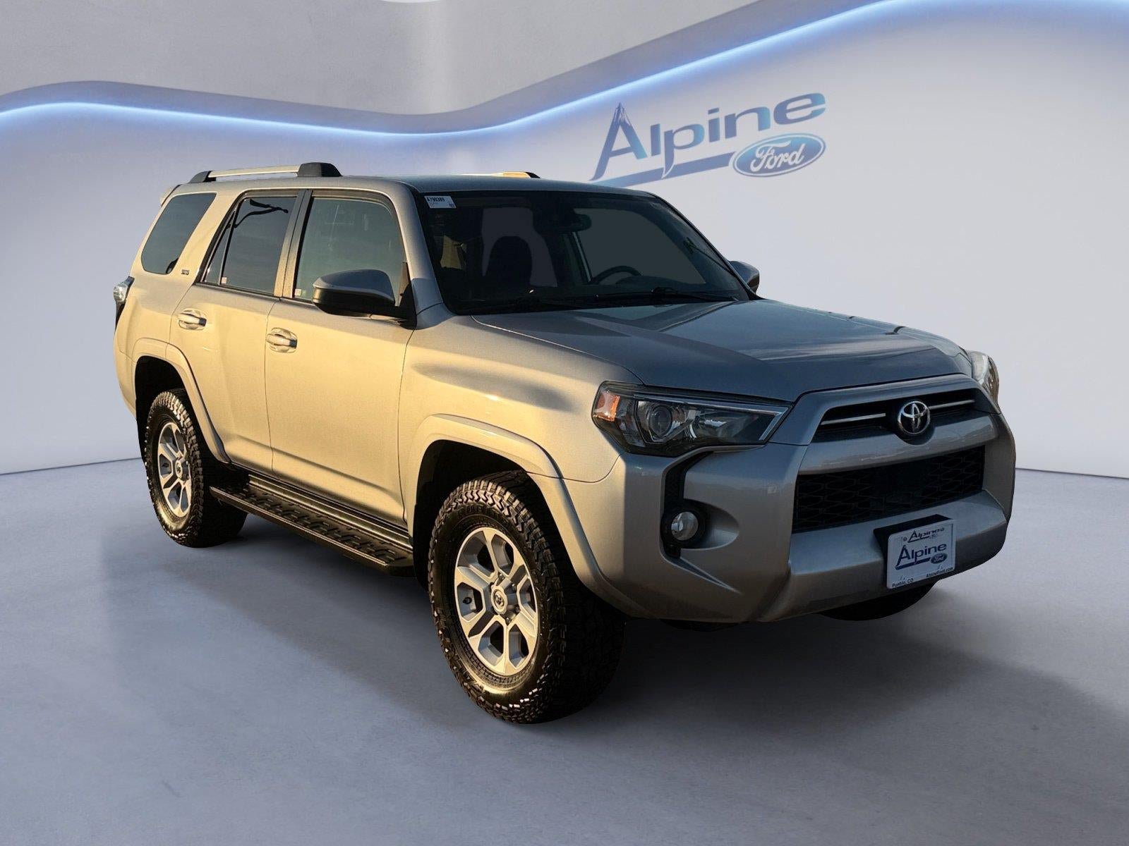 Used 2020 Toyota 4Runner SR5 AWD/4WD image 7