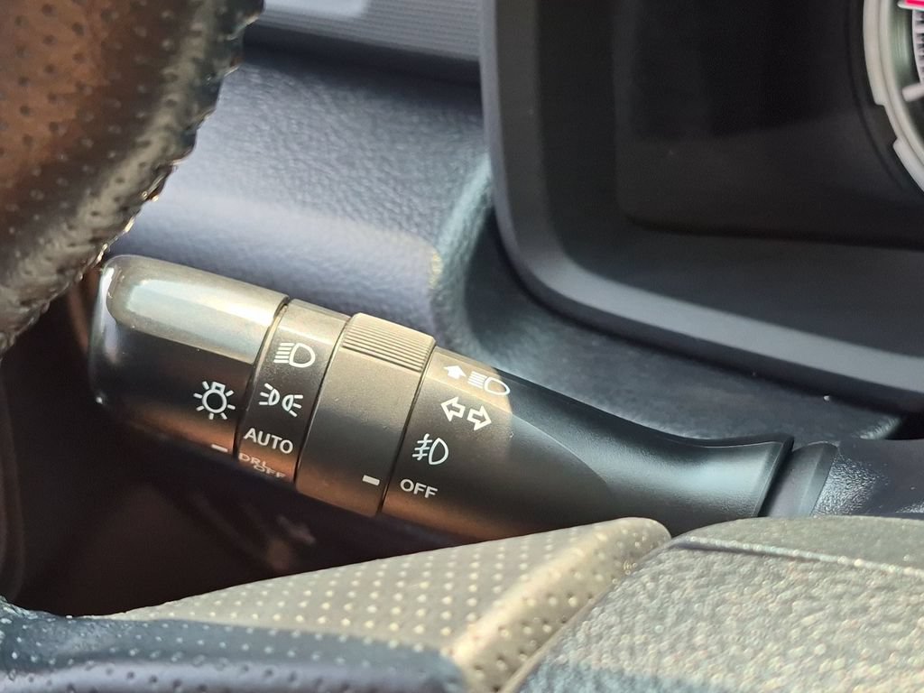Used 2023 Toyota 4Runner Limited AWD/4WD image 41