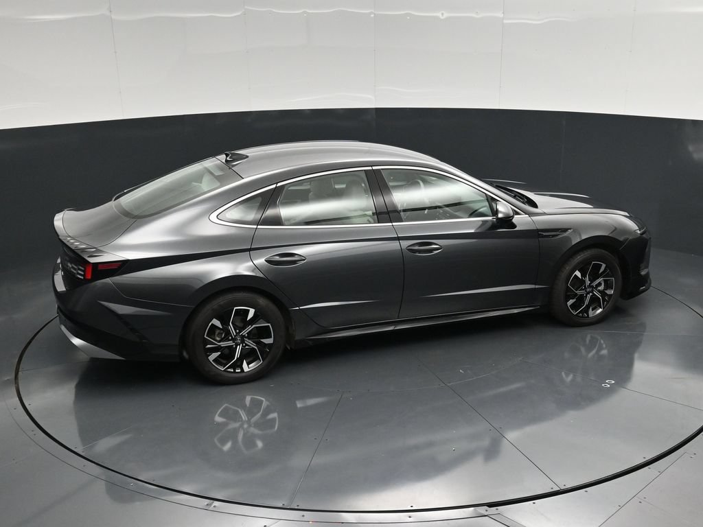Used 2025 Hyundai Sonata SEL FWD image 42