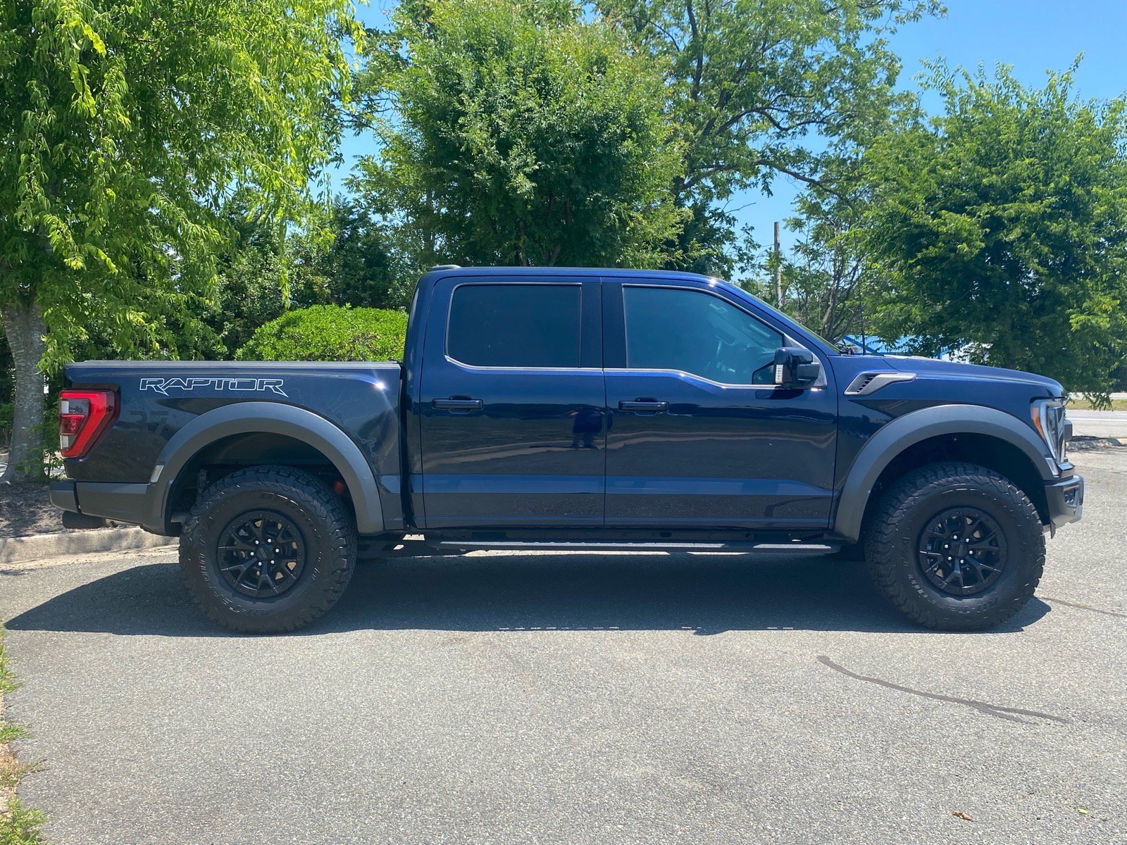 Certified 2023 Ford F150 Raptor AWD/4WD image 3