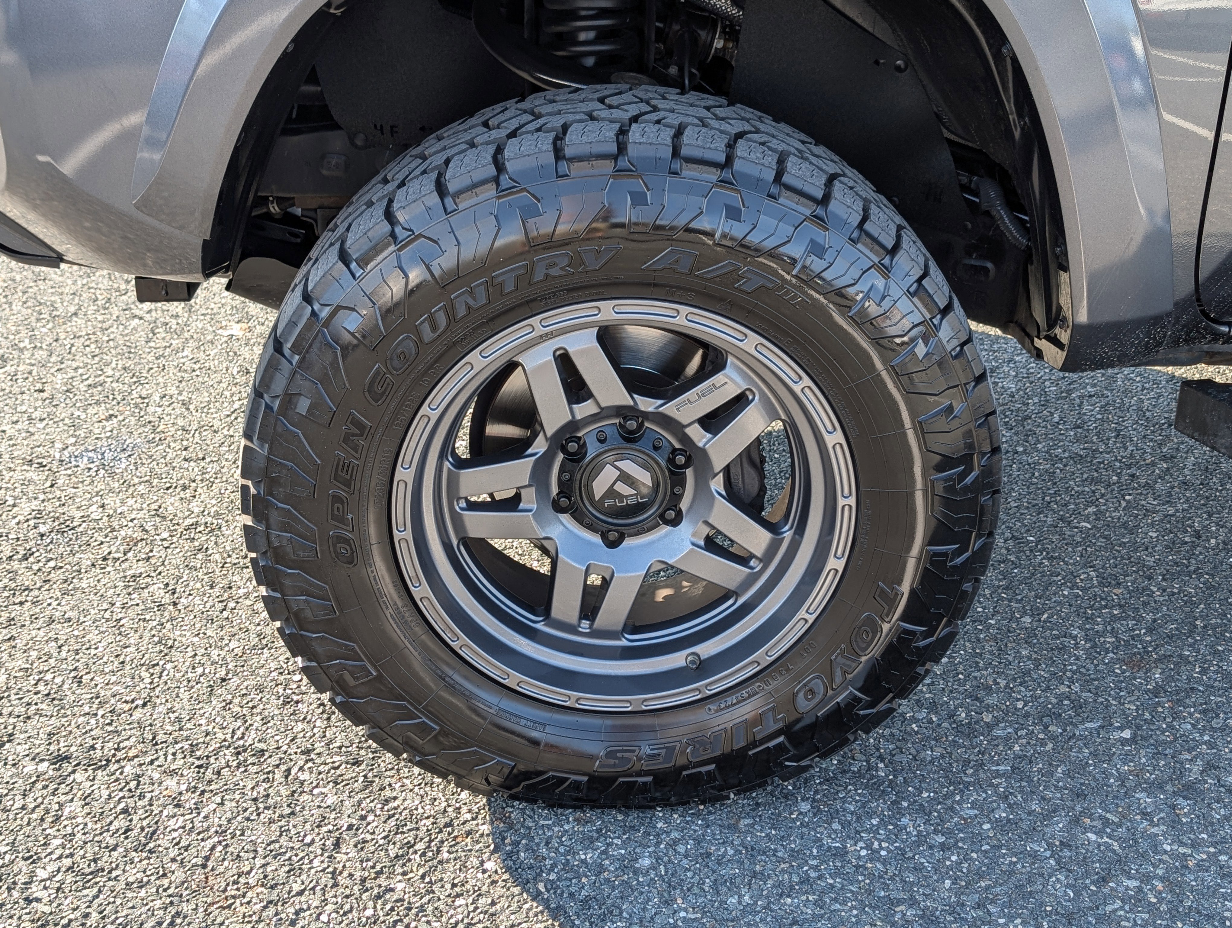 Used 2017 Toyota Tacoma TRD Sport w/ Tow Package image 9