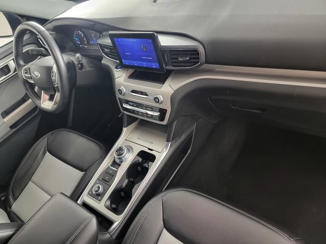 Certified 2023 Ford Explorer XLT w/ Equipment Group 202A AWD/4WD image 20
