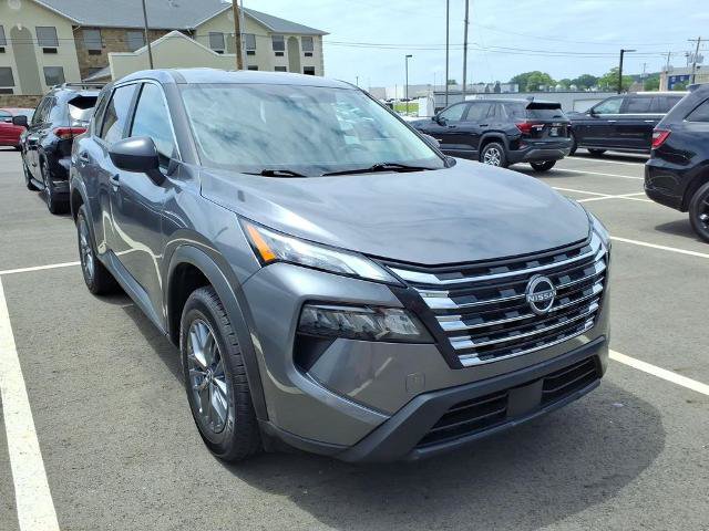 Used 2024 Nissan Rogue S AWD/4WD image 5