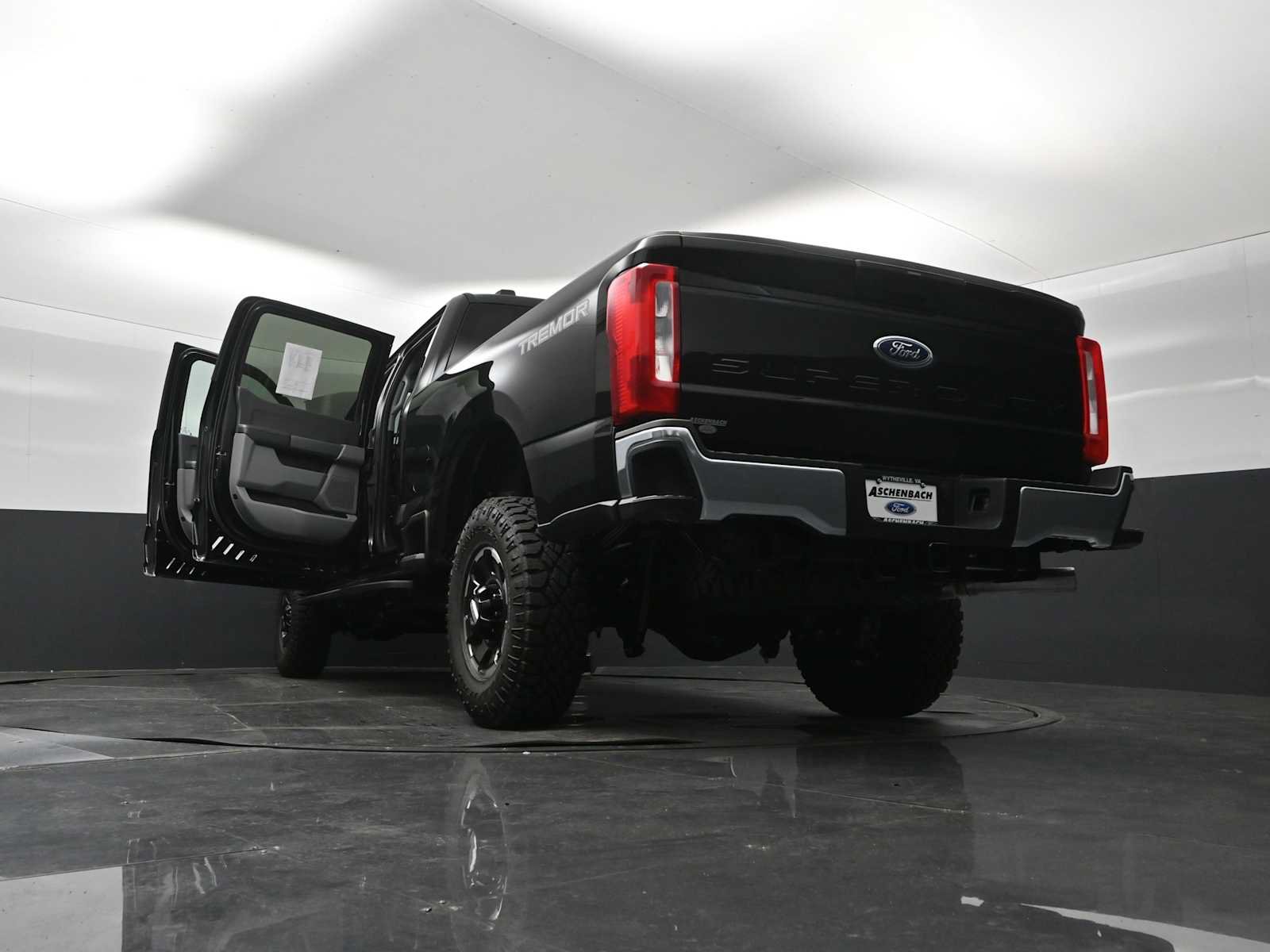 Certified 2026 Ford F250 XLT w/ Tremor Off-Road Package AWD/4WD image 57