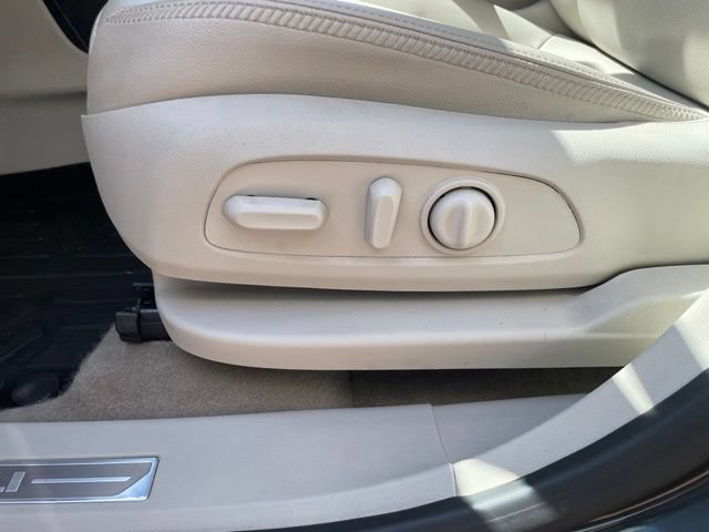Used 2022 GMC Terrain Denali w/ Denali Premium Package AWD/4WD image 14
