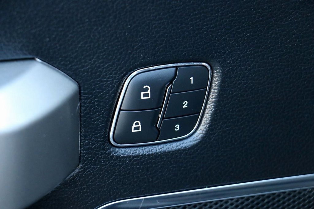 Certified 2020 Ford F150 Lariat image 18