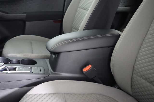 Certified 2020 Ford Escape SE image 51