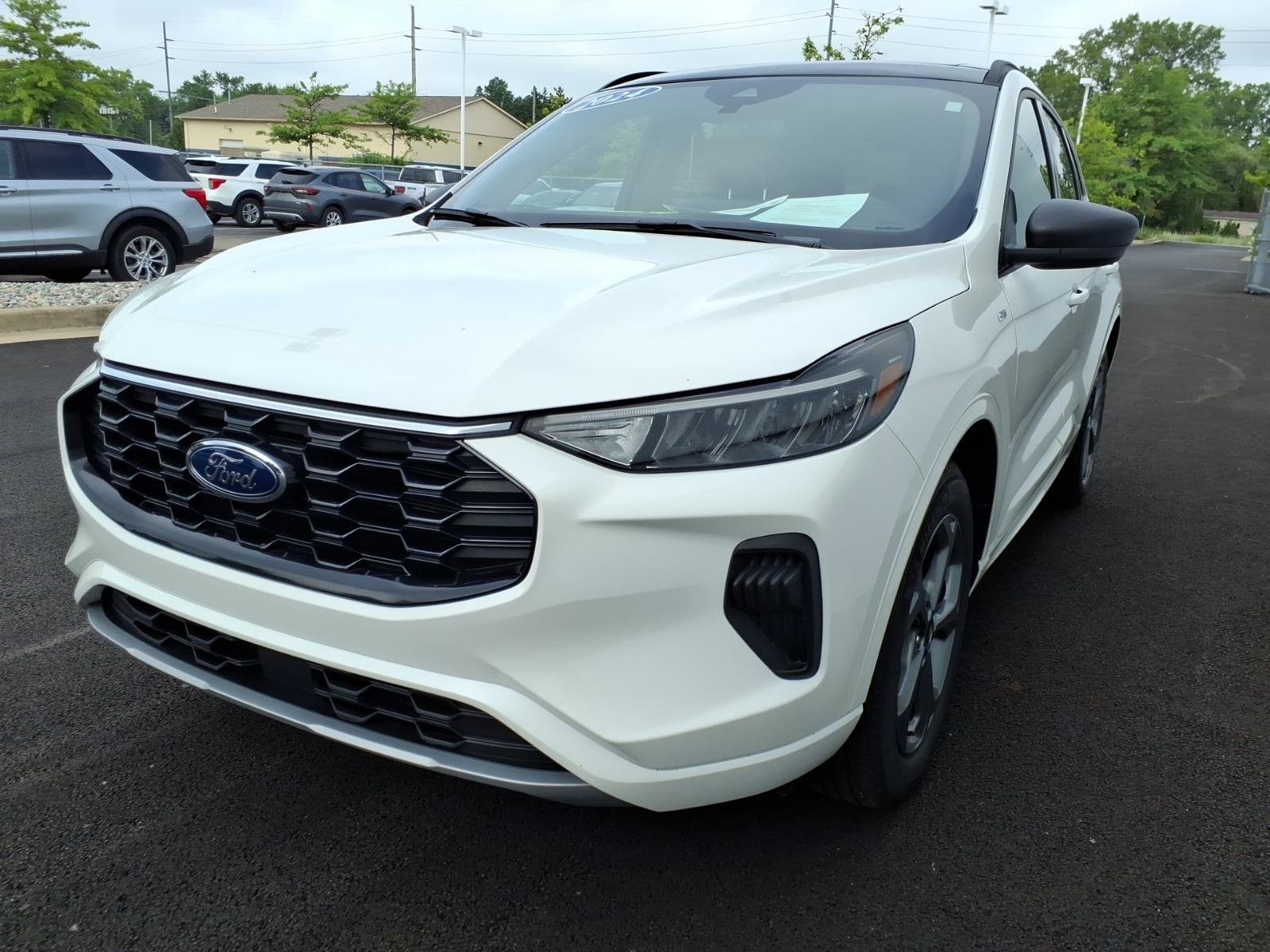 Certified 2024 Ford Escape ST-Line w/ Tech Pack #1 AWD/4WD image 3
