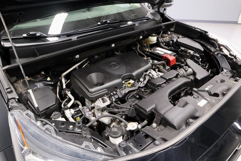 Used 2019 Toyota RAV4 Limited w/ Advanced Technology Package image 19