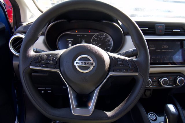 Used 2020 Nissan Versa SV FWD image 19
