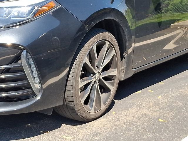 Used 2017 Toyota Corolla SE w/ Carpet Mat Package (TMS) FWD image 5