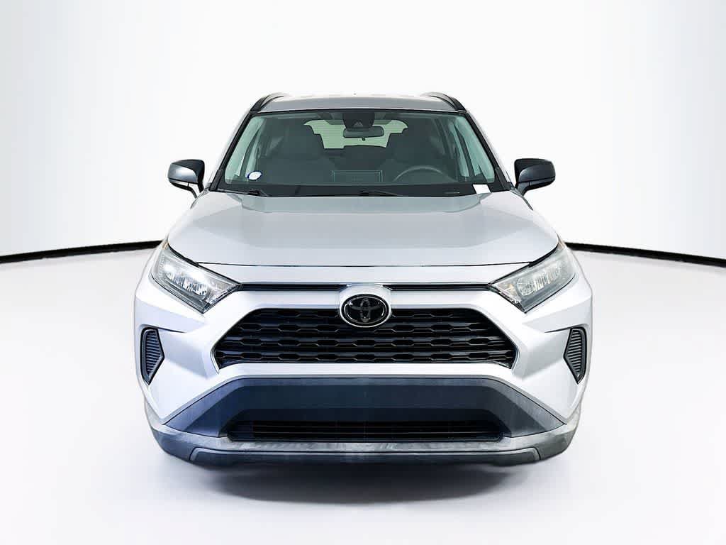 Used 2019 Toyota RAV4 LE FWD image 7