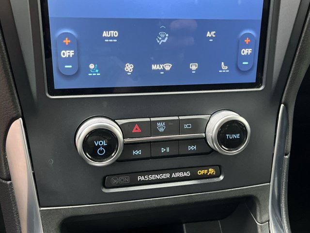 Certified 2024 Ford Edge Titanium w/ Equipment Group 301A AWD/4WD image 22