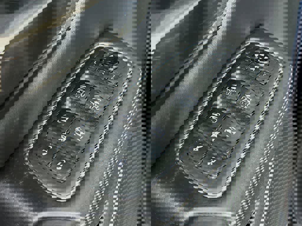 Used 2020 RAM 1500 Limited image 28