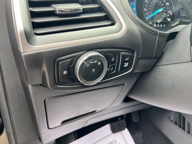 Certified 2024 Ford Edge SEL w/ Convenience Package AWD/4WD image 8
